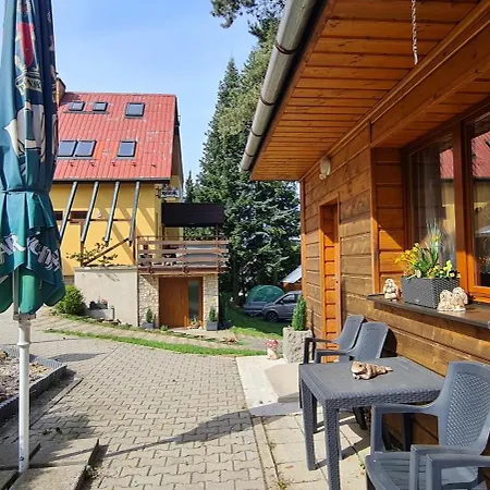 Guest house Na Lukach *